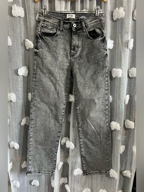 Kenzie jeans vintage luxe  Grey Washed Straight-Leg Jeans